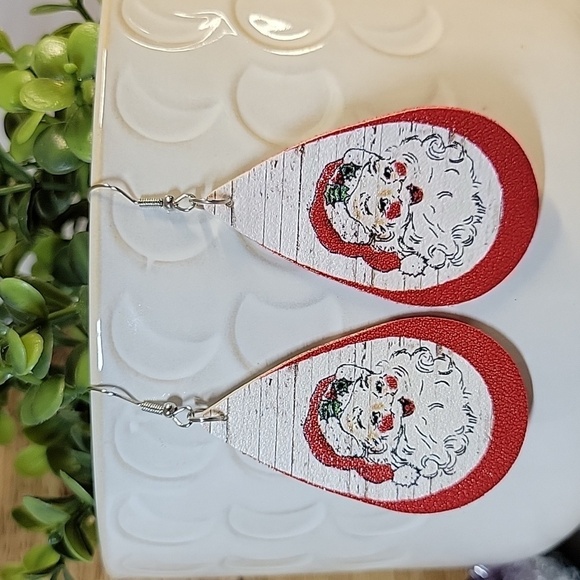 Farmhouse Santa Vegan Leather Drop Earrings - Picture 3 of 7